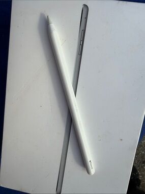 Apple 2nd Generation White Digital Stylus Pencil for iPad